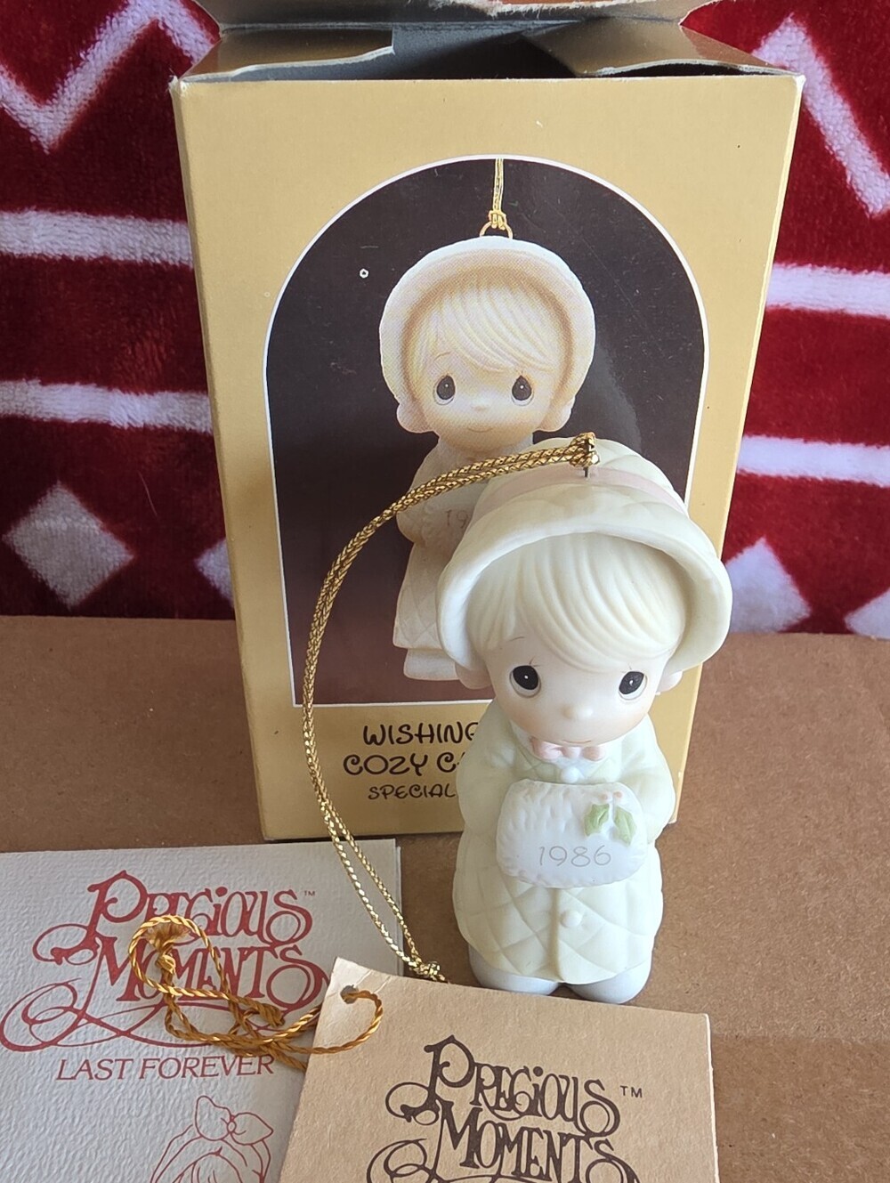 Precious Moments Wishing You A Cozy Christmas 1986 Ornament Figurine w Box
